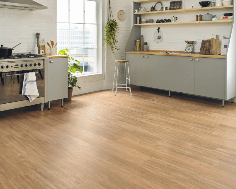 LLP310 Champagne Oak Kitchen Cameo2 CM.jpg