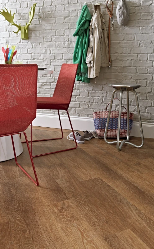 KP97-7 Classic Limed Oak Dining Cameo7.jpg