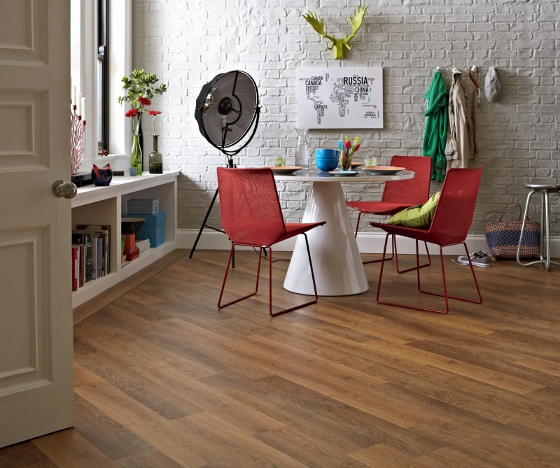 KP97-7 Classic Limed Oak Dining LS.jpg