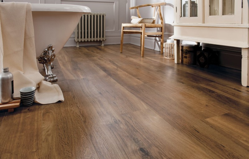 VGW86T-SCB ClassicOak Bathroom LS_CM.jpg