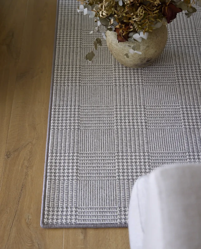 7da451129297707b555557de7f38600e