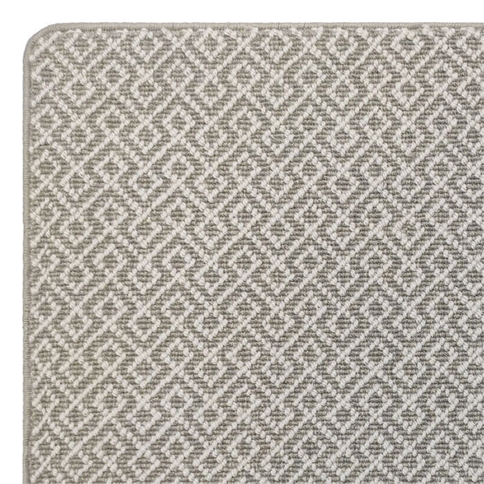 94f1a2faa69f283613bed52f7d836722