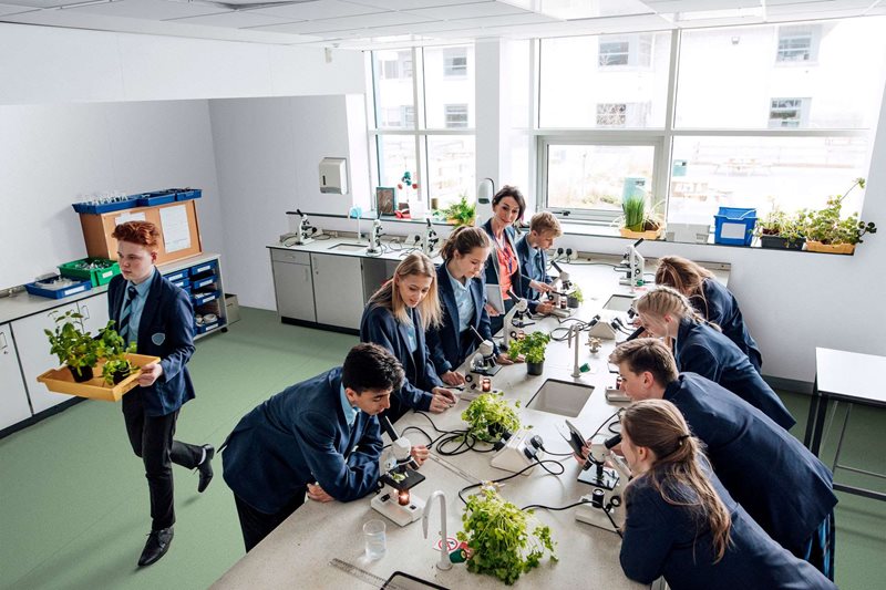 adea240415f761daf3b6ba9524ff83b4